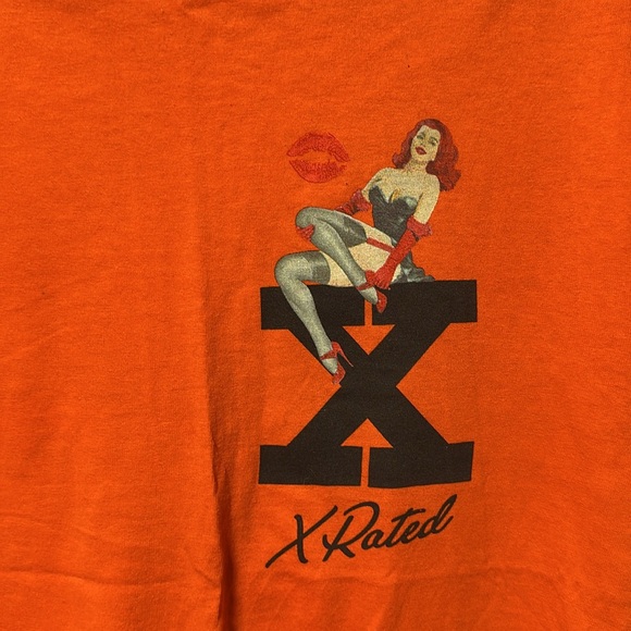 Designer Tee - Picture 2 of 3